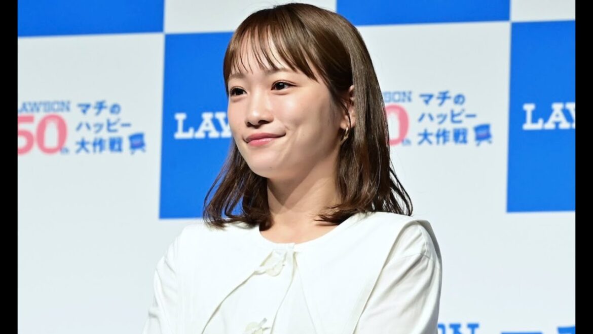 川栄李奈:イチオシは盛りすぎロールケーキ「子どものテンション上がる」人生の転換点も語る ローソン「マチのハッピー大作戦」開催記念イベント