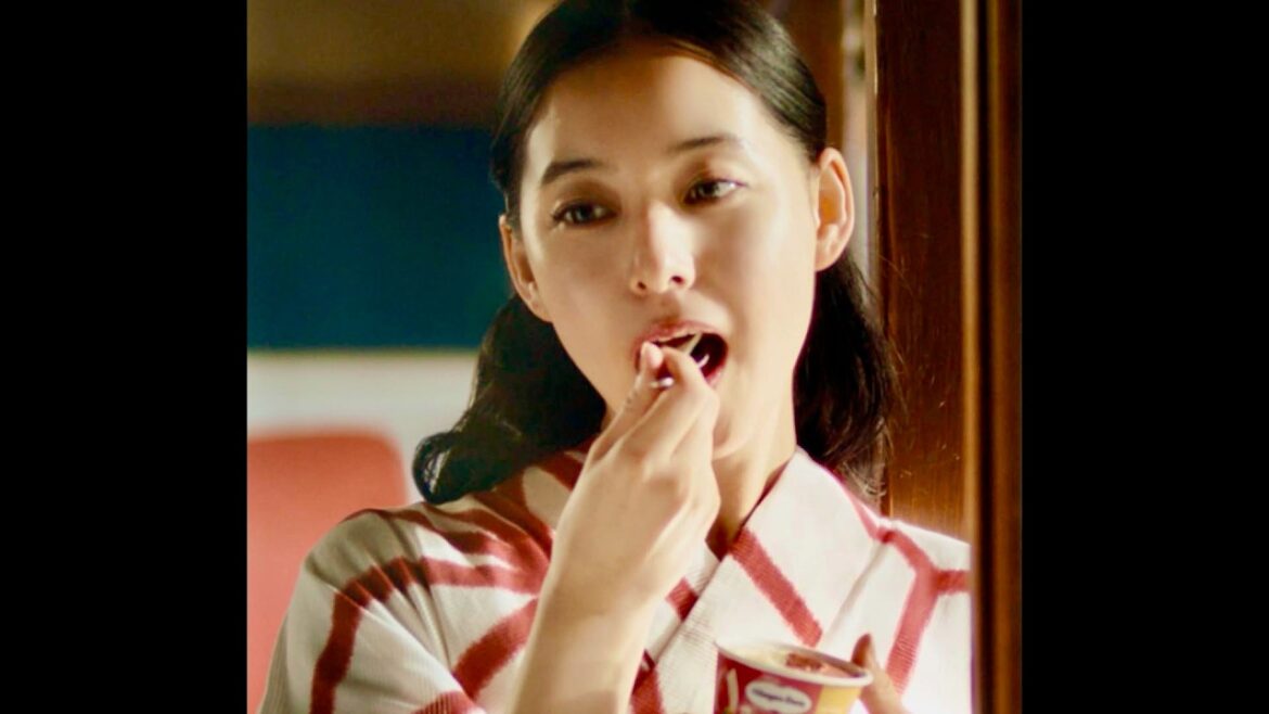 新木優子、色っぽい浴衣姿で夏の風情たっぷり味わう!ハーゲンダッツ CM+インタビュー+メイキング