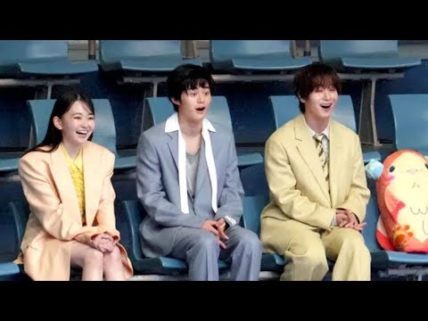 🎤🐬💖【鈴鹿央士&山田杏奈が声優初共演!『ChaO』×イルカショーに感動の嵐🌊✨】