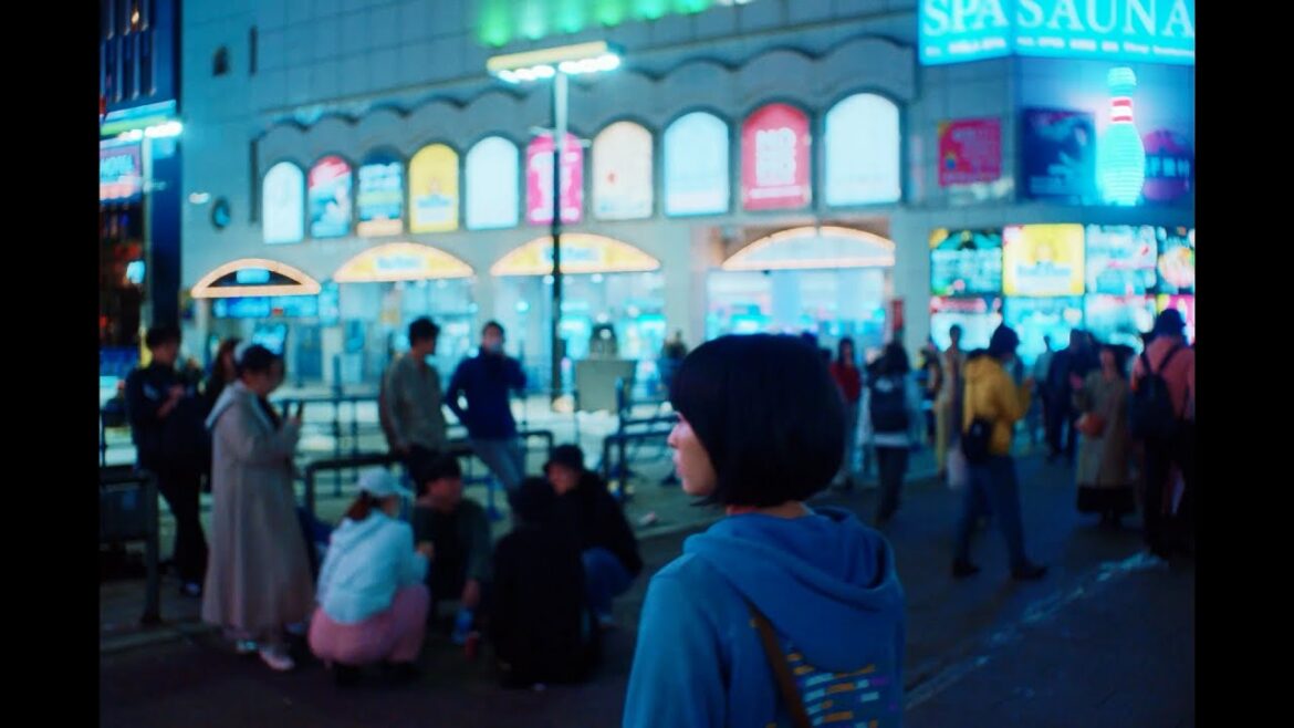 森七菜、新宿「トー横」をさまよい歩く… 主演映画「炎上」特報映像