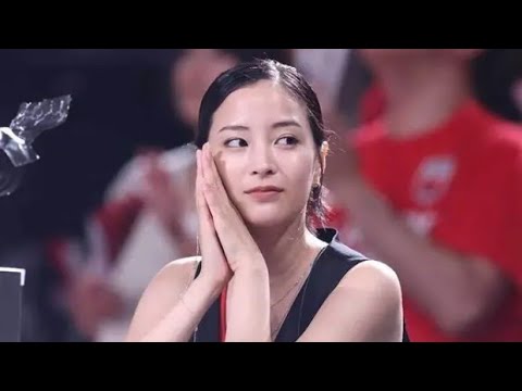 🏀✨【広瀬すず降臨】黒の肩出しコーデでバスケ日本代表を熱烈応援💖好プレーに大興奮!