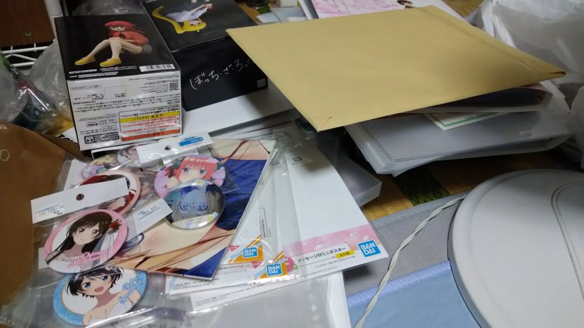 深夜のアニメグッズ整理(適当に)