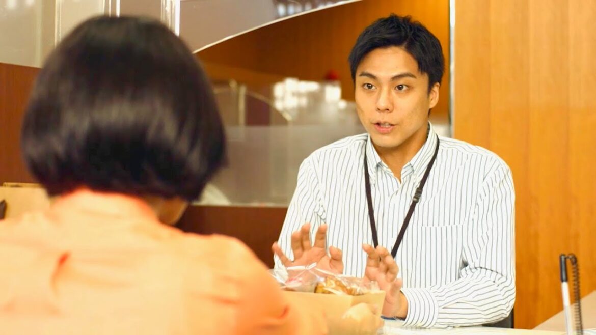 劇団EXILE小野塚勇人、筧美和子に強引に口説かれる!?映画『オオムタアツシの青春』本編映像