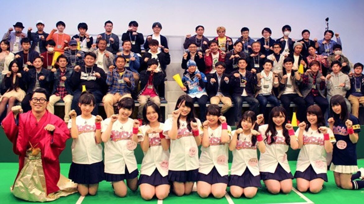 AKB48清水麻璃亜との即興漫才で鈴木拓「助けられた」