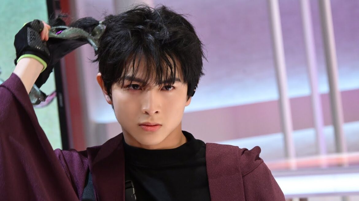 「入山杏奈×柏木悠 素顔解禁!“美男美女姉弟”にSNS騒然、視聴者悶絶の神回<放送局占拠>」