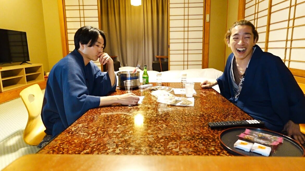 いいとこどりの超ファーストドリップロケ!櫻井翔と村上信五が分刻みの旅をする【2話冒頭特別公開】