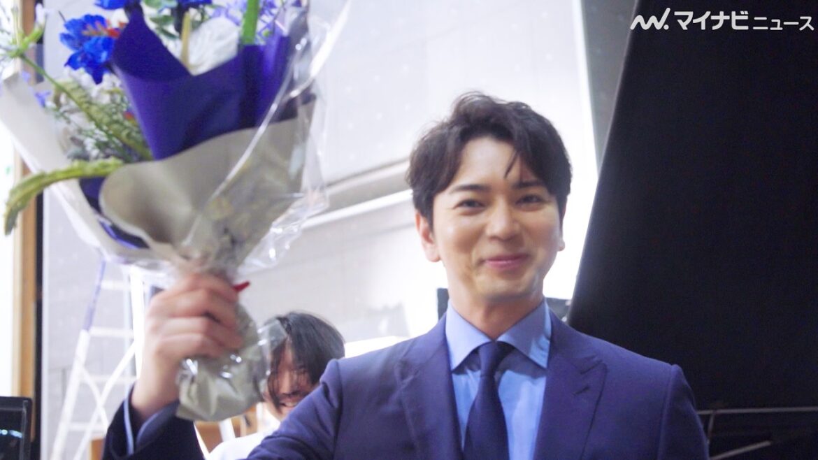 松本潤、メイキングのカメラにもしっかりアピール!嵐のライブを経て…今後は農業男子に? 「佐川急便」新CM&メイキング映像公開