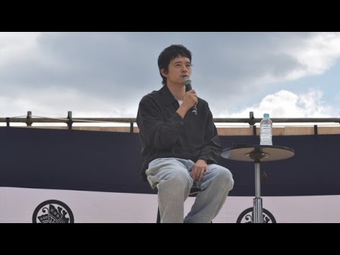 『豊臣兄弟!』秀吉役の池松壮亮、鳥取お城まつりに登場 「衣装がコロコロ変わる」撮影裏話も披露