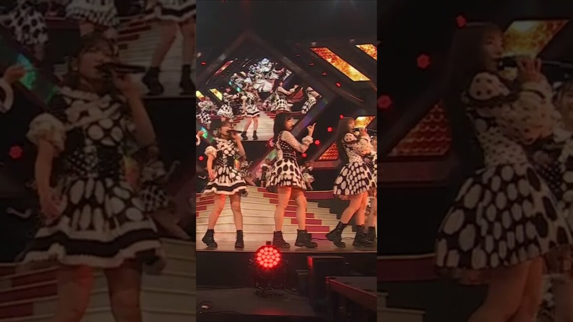 🍊 フライングゲット 🌸 #AKB48 #八木愛月 Azuki #小栗有以 Yui Oguri #村山彩希 Yuiri #山内瑞葵 Mizuki 🍓 #AKB48_20thYear #shorts