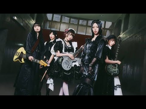 🎻300年の名器が奏でる奇跡の音色✨宮本笑里リサイタルツアー2. 🌟歴史と情熱が響く瞬間🎶宮本笑里、全身で奏でるバイオリンの魔法