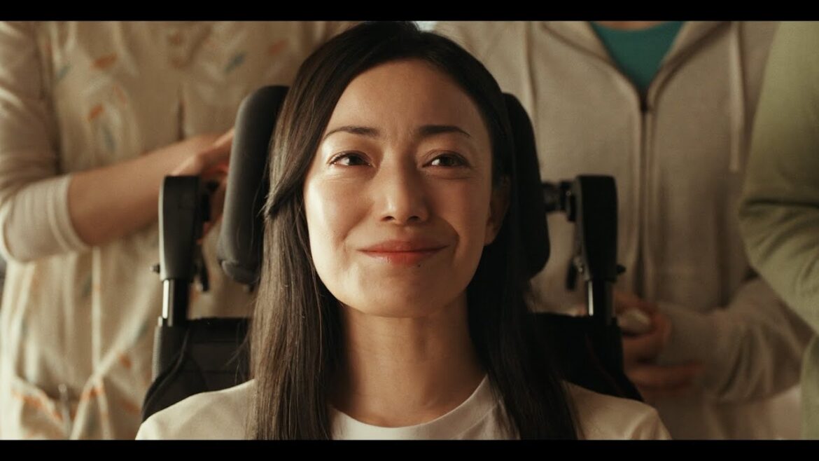 菅野美穂、難病を抱え命の限りに息子を想うシングルマザーを熱演! 映画『90メートル』