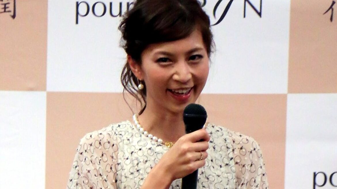 安田美沙子、今の夫婦仲は「60%」? 「花綸肌潤(かりんきりん)」新商品発表会2 #Misako Yasuda #Maki Nishiyama