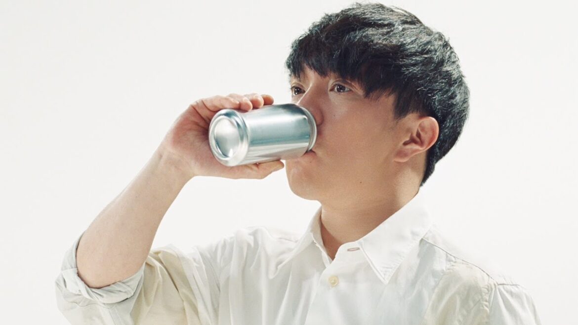 濱田岳&高橋メアリージュン、謎に包まれた“ミステリー缶”ゴクリ その反応は… キリンビール新CM「新キリンチューハイ ティザー篇」