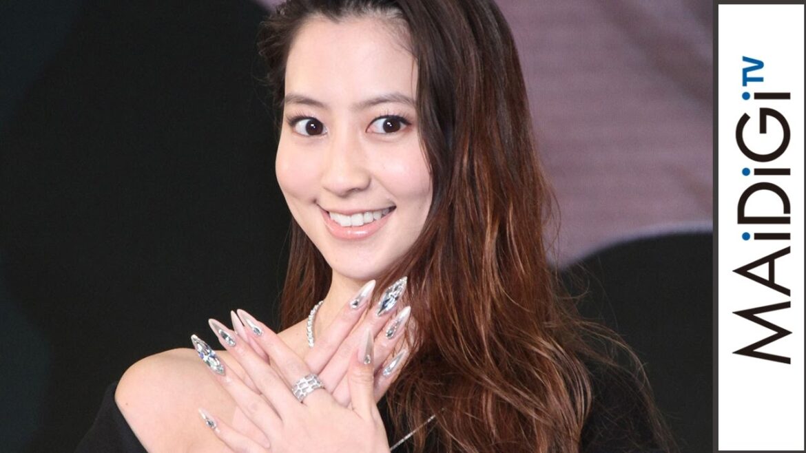 河北麻友子、「ネイルは大切なもの」 女優部門で受賞 「ネイルクイーン2016」授賞式