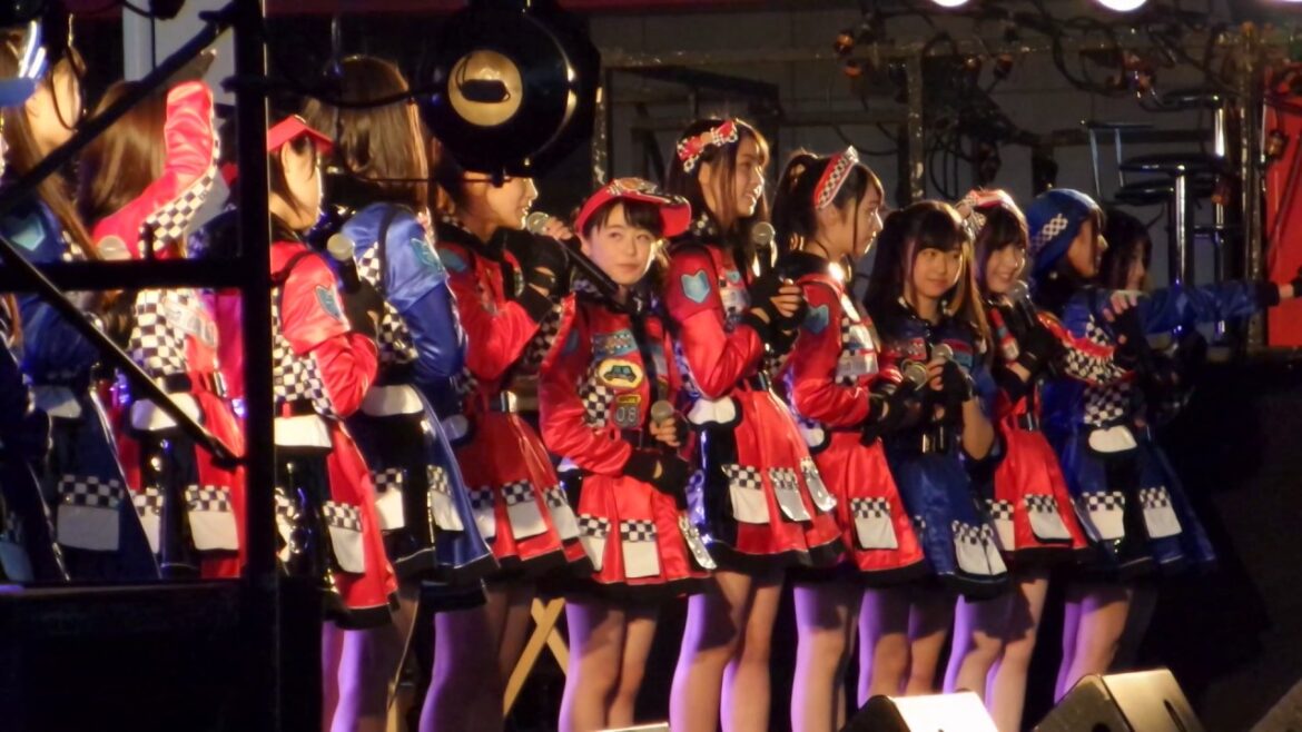 AKB48チーム8 スペシャルライブ2部3-3 富士スピードウェイ 2016年11月27日 47の素敵な街へ