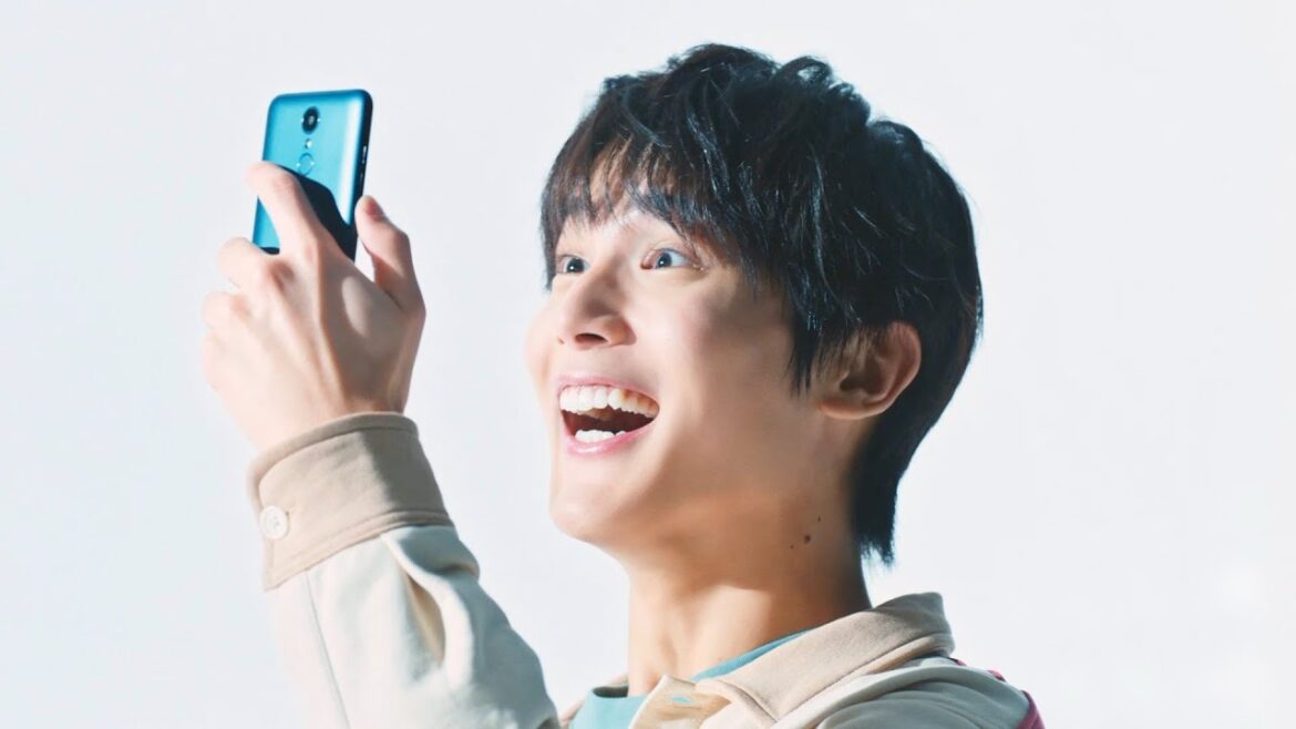 中川大志、理想の物件に出会いテンションMAX!クールな決めポーズも披露 『SUUMO』新TV-CM「タイシさんのなぞって探す」篇
