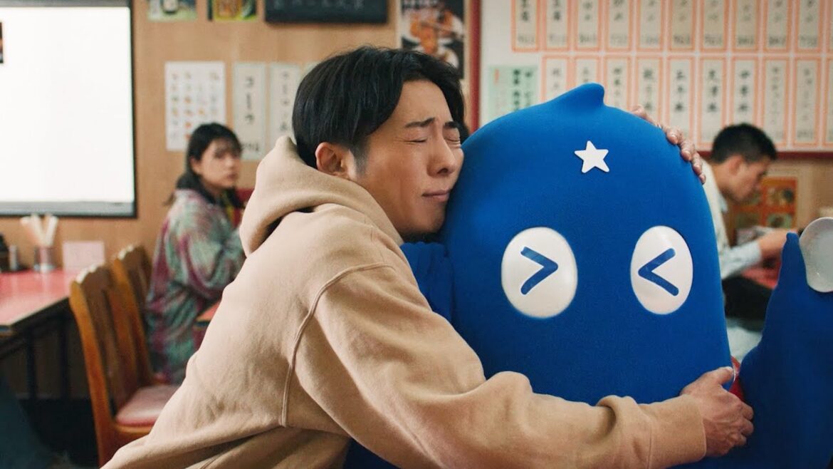 高橋一生、新キャラ・ウミオスと仲良しハグ連発! マルハニチロ企業CM「ウミオス登場」シリーズ