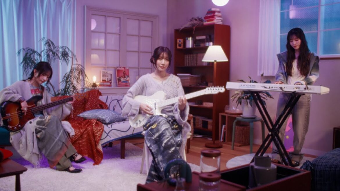 SILENT SIREN「棘にハチミツ」Music Video