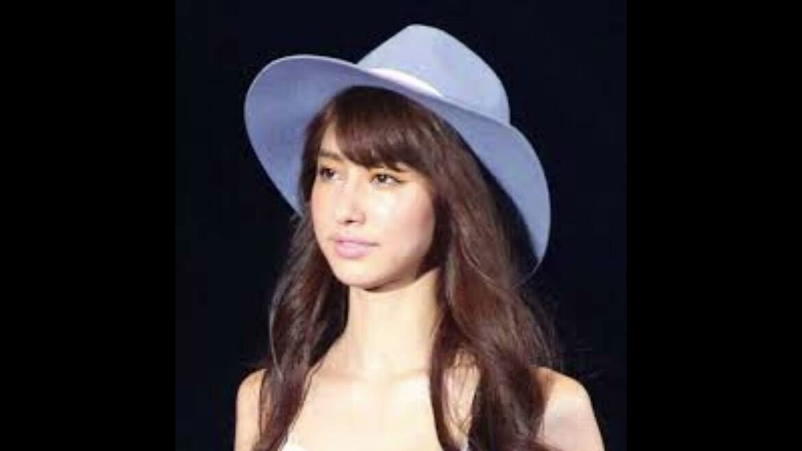 夫はソフトバンク選手会長!モデル妻「太りました、、、」全身ショット公開「ふっくら」「魅力的」体重も明かした愛甲千笑美
