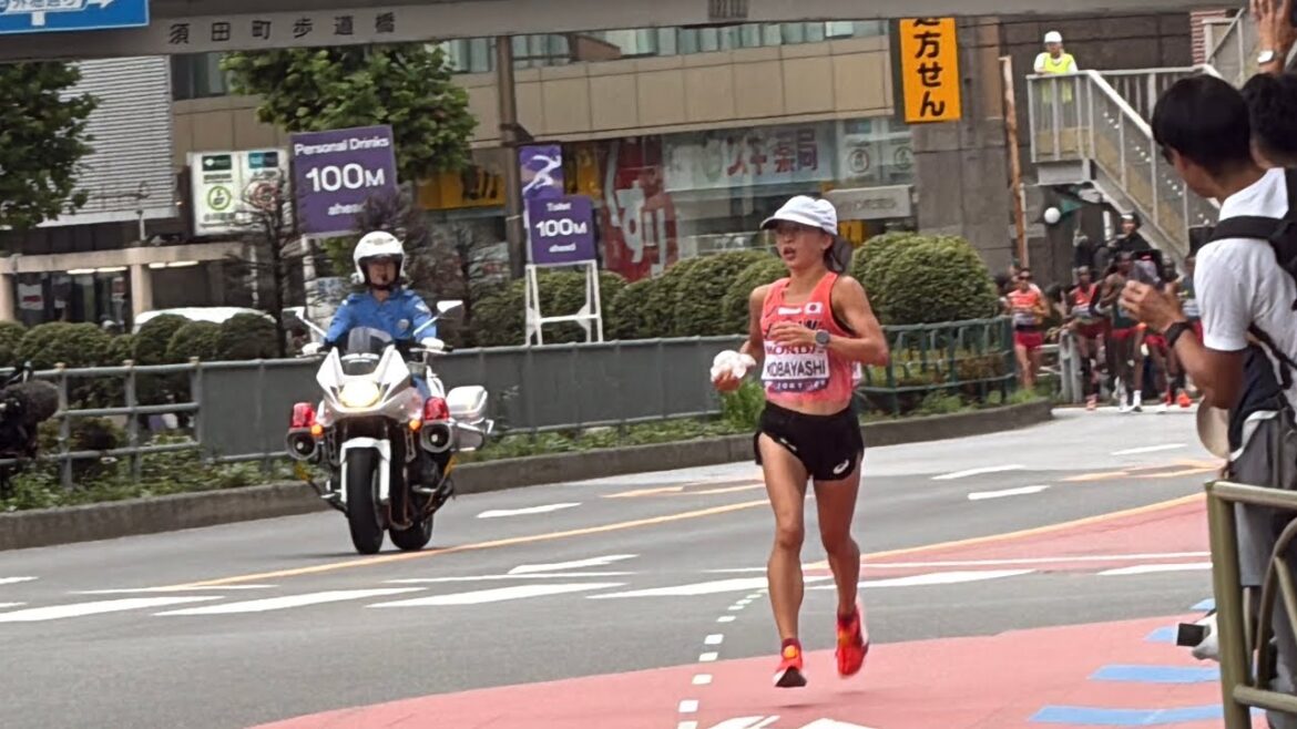 女子マラソン トップ集団小林香菜 佐藤早也伽 安藤友香 須田町交差点【東京2025世界陸上】【World Athletics Championships Tokyo】 2025/09/14現地観戦