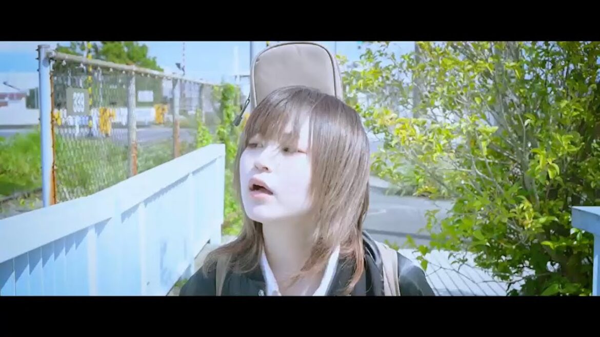 涌嶋茜「青春の景色」 MVver