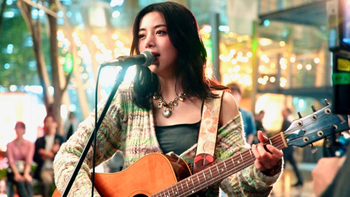 池田エライザ、アコギで熱唱!名曲「手紙 ~拝啓 十五の君へ~」/フコク生命 CM+インタビュー+メイキング