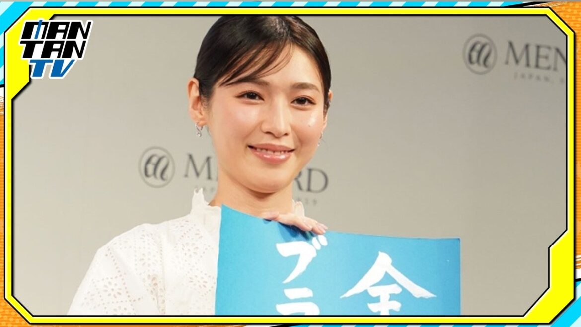 白石聖、書道の腕前披露 「緊張しました」 今年でデビュー10周年「ピュアな気持ちを忘れずに」