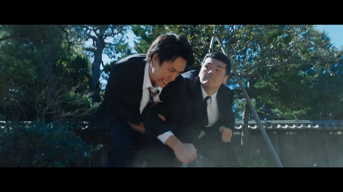 鈴木伸之がボコボコにやられる!?緊迫感溢れる激闘シーンを捉えた迫力満点の本編映像が公開 映画サラリーマン金太郎【魁】編』
