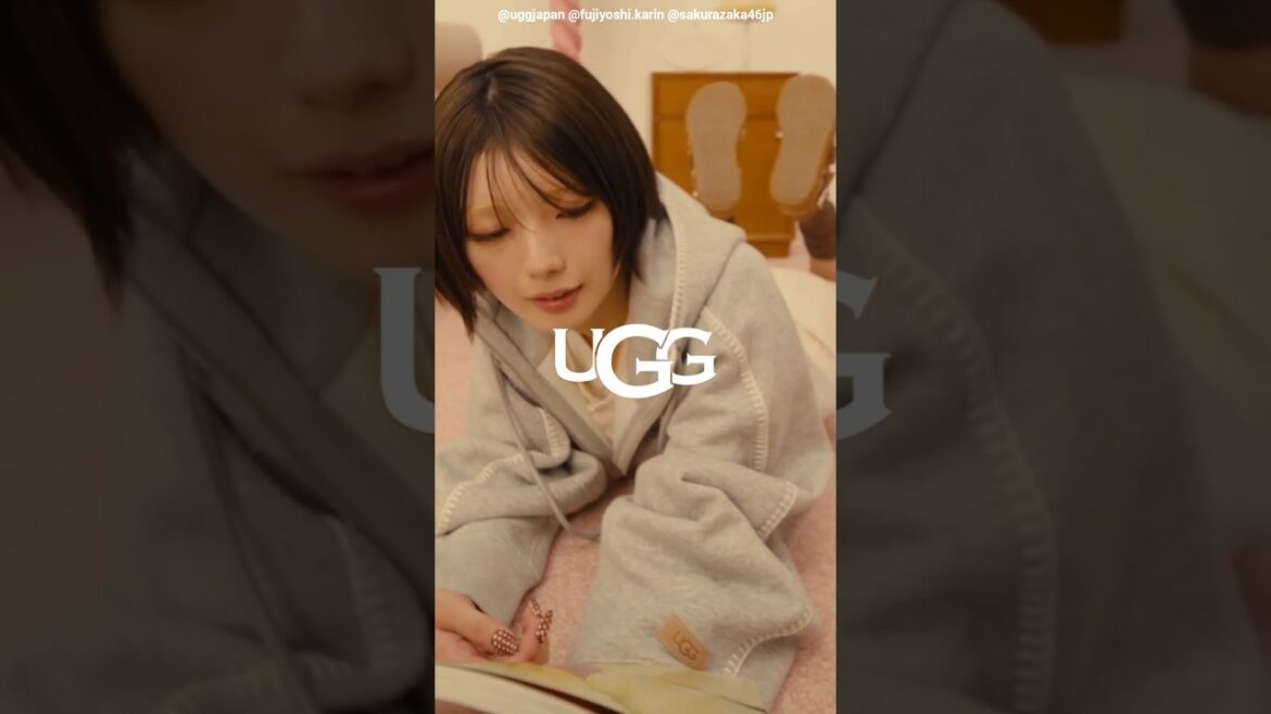 藤吉夏鈴 かりんちゃんおめでとう!UGGサンダル 櫻坂46 藤吉夏鈴さん(@fujiyoshi.karin )が魅せる、存在感のあるプラットフォームデザインが魅力の新作♪